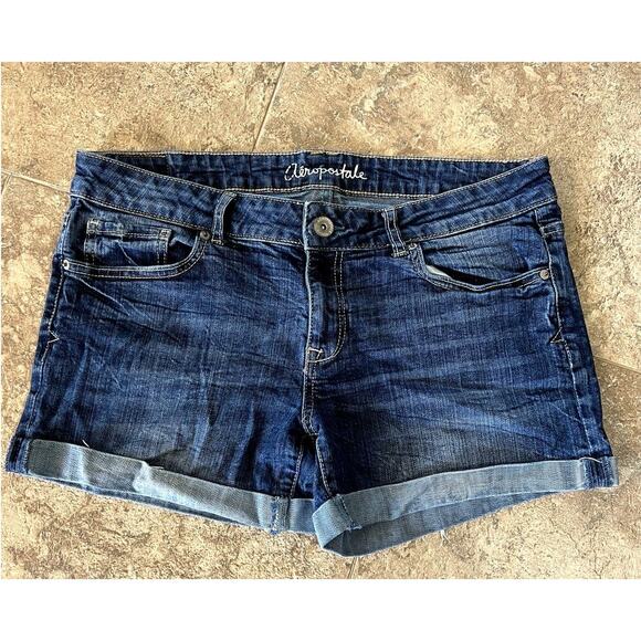 Aeropostale denim Boyfriend shorts, Women's size 10 - Picture 1 of 6